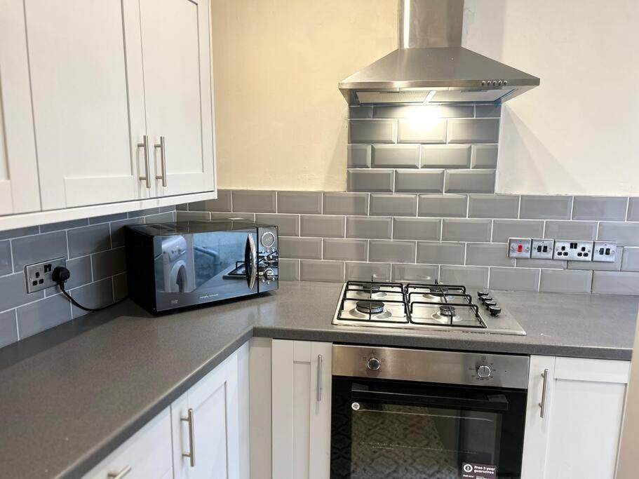 Snug Central Belfast Home, 2 Minutes From Ormeau Park! Zewnętrze zdjęcie
