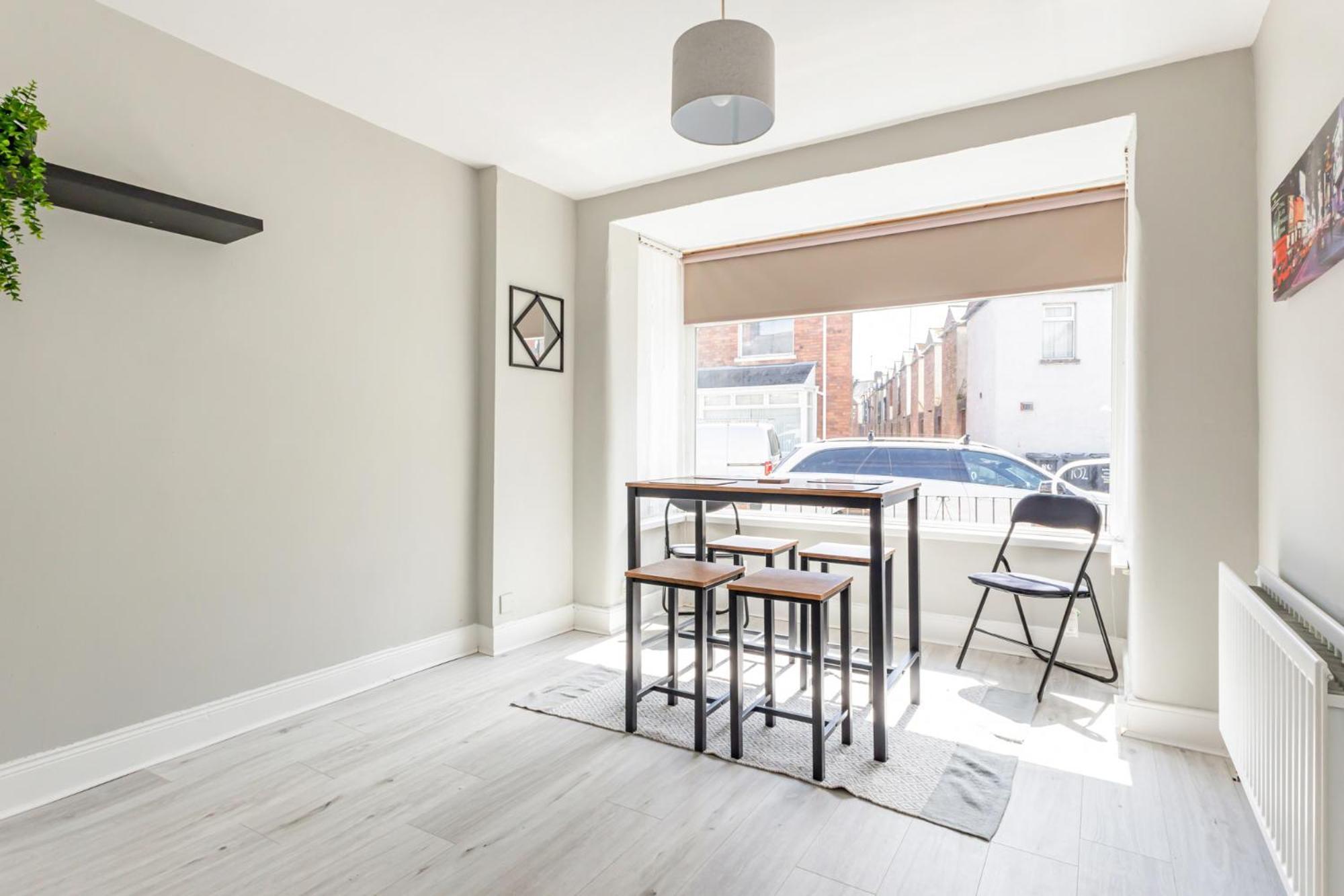 Snug Central Belfast Home, 2 Minutes From Ormeau Park! Zewnętrze zdjęcie